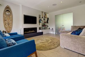 Photo 10- click for photo gallery